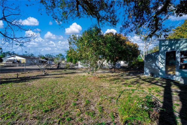 5 E Winthrop Street, Avon Park, FL 33825