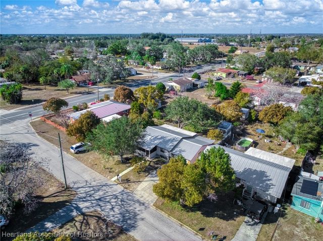 5 E Winthrop Street, Avon Park, FL 33825