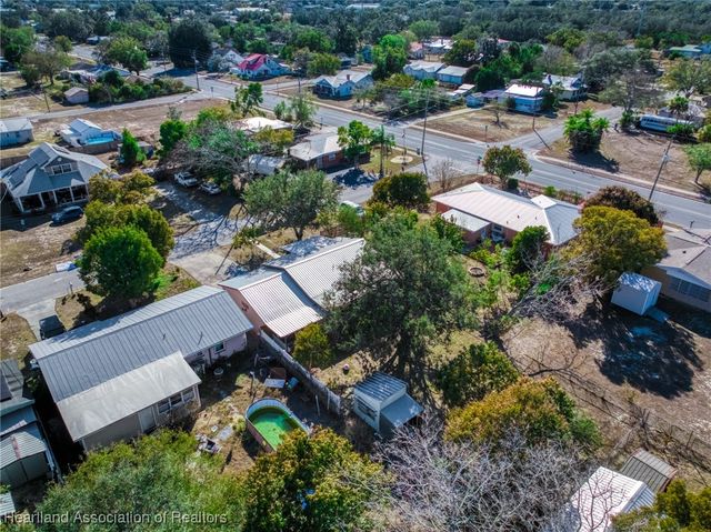 5 E Winthrop Street, Avon Park, FL 33825