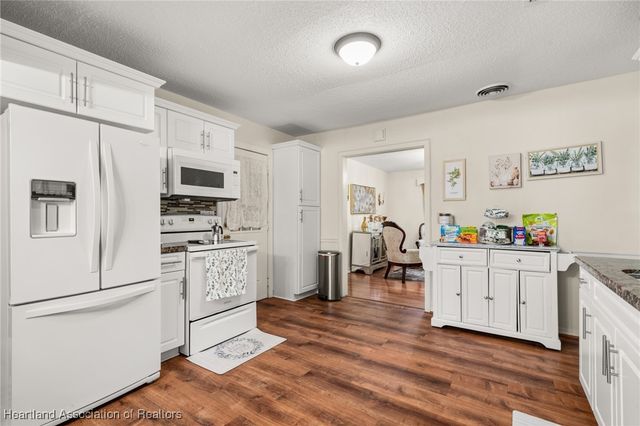 5 E Winthrop Street, Avon Park, FL 33825