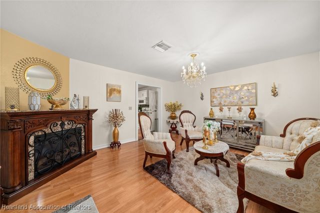 5 E Winthrop Street, Avon Park, FL 33825