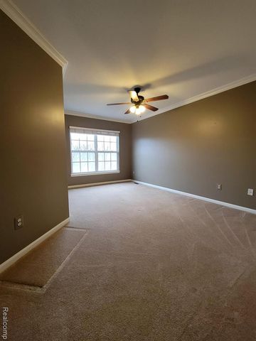 5894 Augusta Lane, Grand Blanc, MI 48439