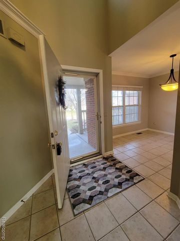 5894 Augusta Lane, Grand Blanc, MI 48439