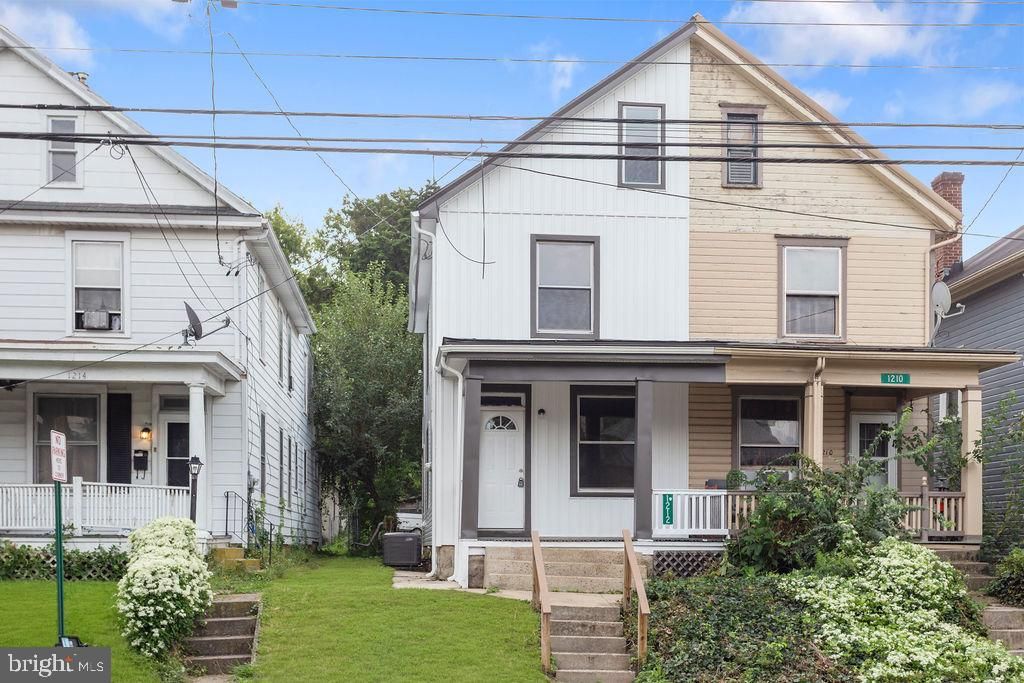 1212 SCOTLAND AVE, Chambersburg, PA 17201