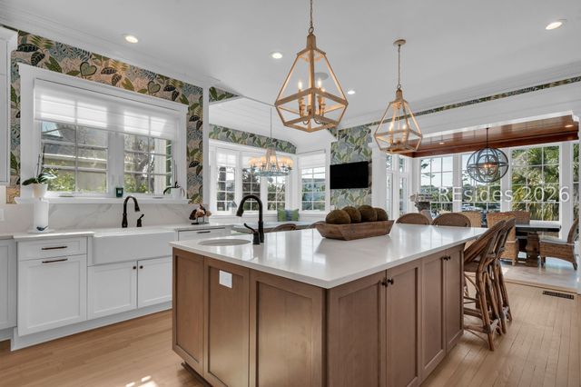 27 Bridgetown Rd, Hilton Head Island, SC 29928