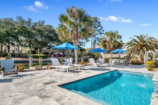 27 Bridgetown Rd, Hilton Head Island, SC 29928