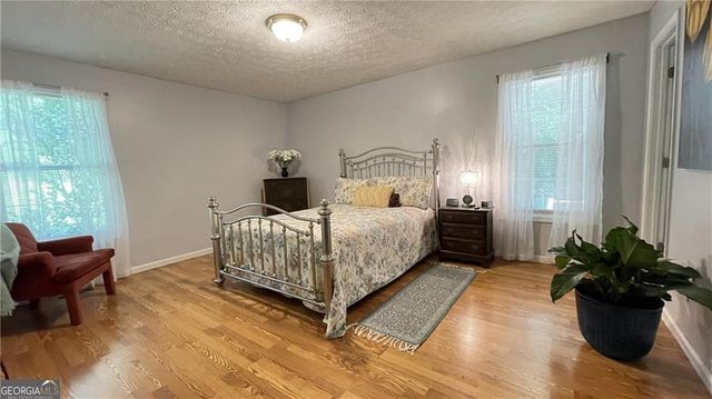 4221 Riverlake Way, Snellville, GA 30039