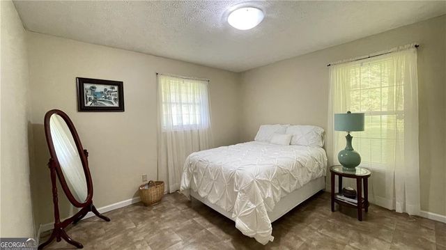 4221 Riverlake Way, Snellville, GA 30039