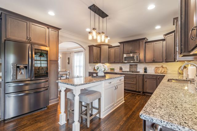 1592 Eden Rose Pl, Nolensville, TN 37135