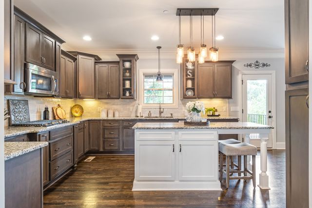 1592 Eden Rose Pl, Nolensville, TN 37135