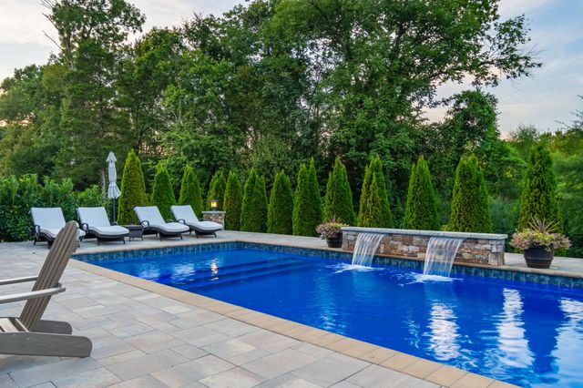 1592 Eden Rose Pl, Nolensville, TN 37135