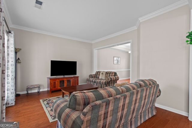 304 Fairbrook Circle NE, Marietta, GA 30067