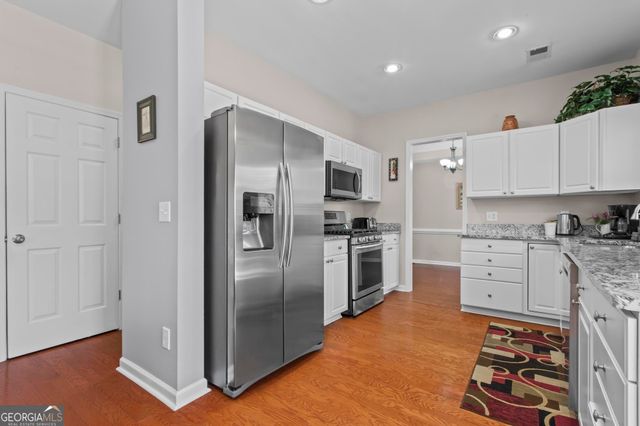 304 Fairbrook Circle NE, Marietta, GA 30067