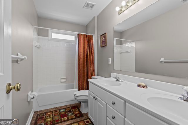 304 Fairbrook Circle NE, Marietta, GA 30067