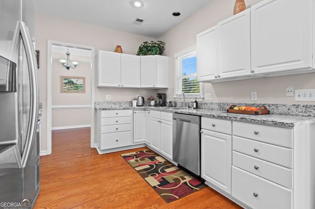 304 Fairbrook Circle NE, Marietta, GA 30067