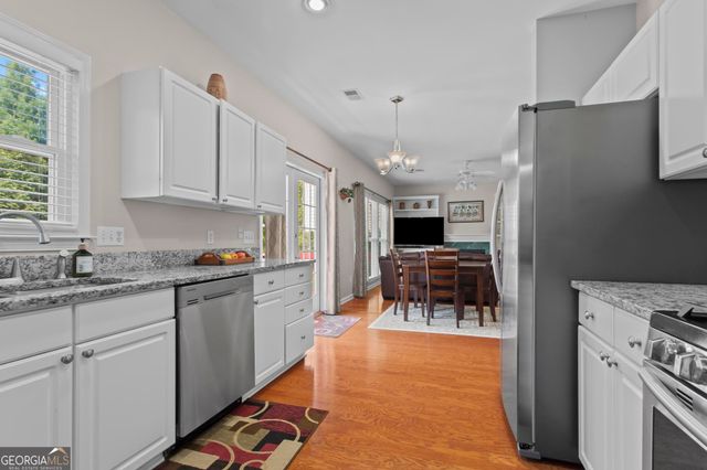 304 Fairbrook Circle NE, Marietta, GA 30067