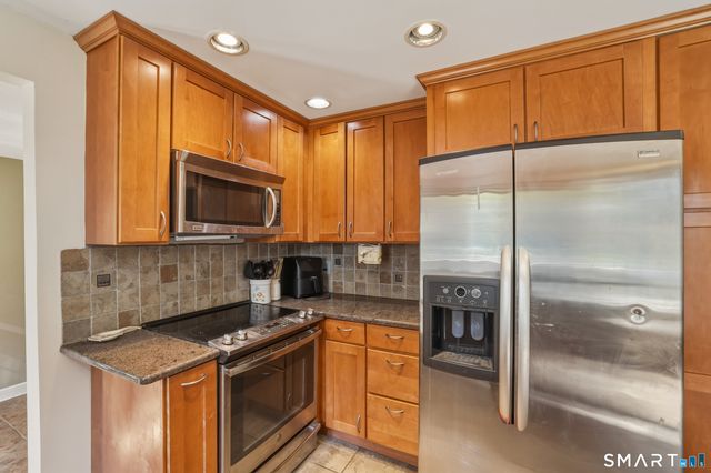 82 Cianci Drive, Southington, CT 06489