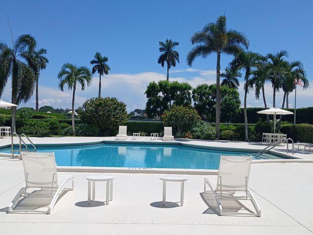 1801 S FLAGLER Drive 208, West Palm Beach, FL 33401