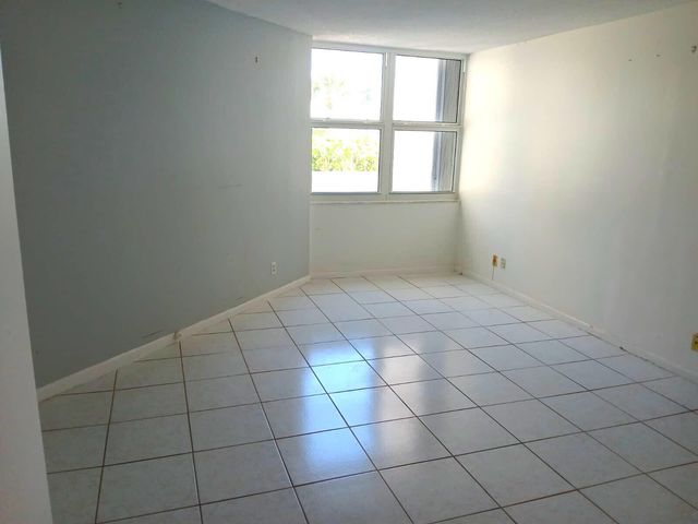 1801 S FLAGLER Drive 208, West Palm Beach, FL 33401