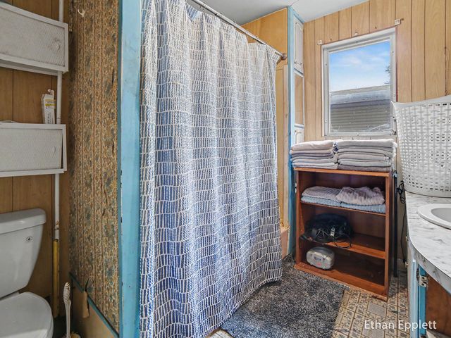 447 W Southern Avenue, Muskegon, MI 49441