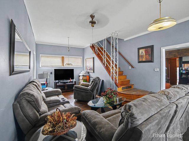 447 W Southern Avenue, Muskegon, MI 49441