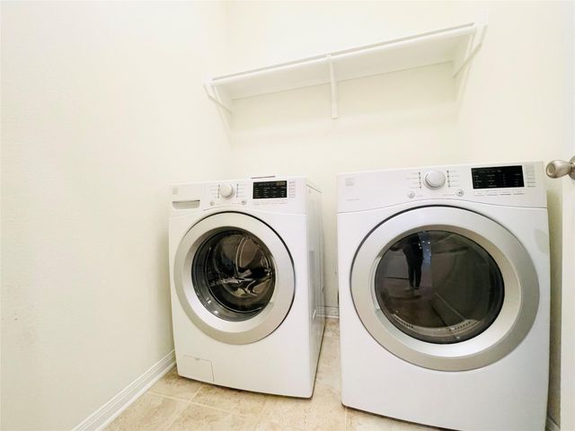 6711 Knoll Spring Way, Houston, TX 77084