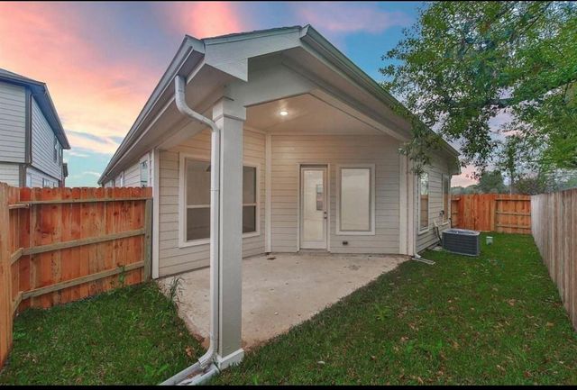 6711 Knoll Spring Way, Houston, TX 77084