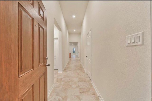 6711 Knoll Spring Way, Houston, TX 77084