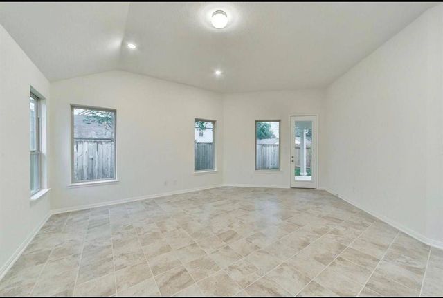 6711 Knoll Spring Way, Houston, TX 77084