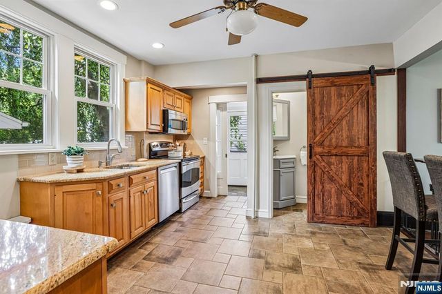 419 Hollywood Avenue, Ho-ho-kus, NJ 07423