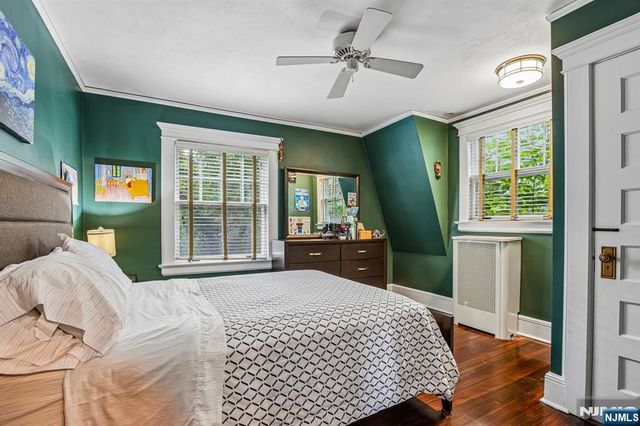 419 Hollywood Avenue, Ho-ho-kus, NJ 07423