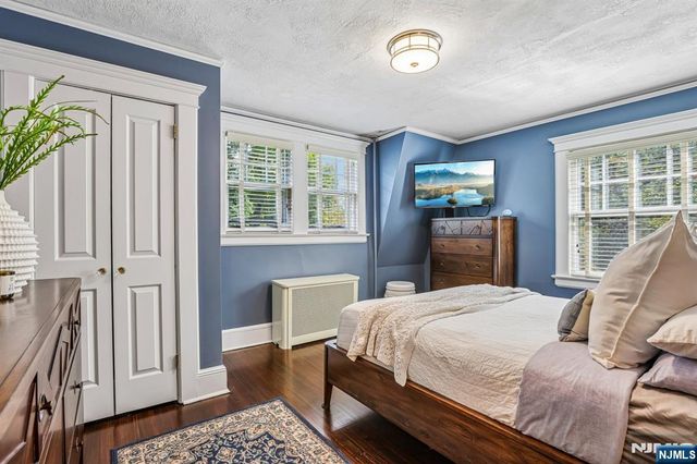 419 Hollywood Avenue, Ho-ho-kus, NJ 07423
