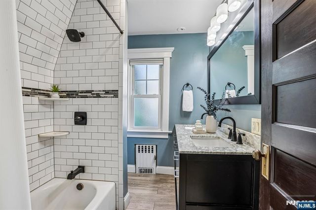 419 Hollywood Avenue, Ho-ho-kus, NJ 07423