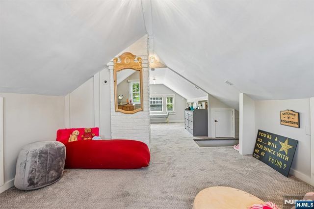 419 Hollywood Avenue, Ho-ho-kus, NJ 07423