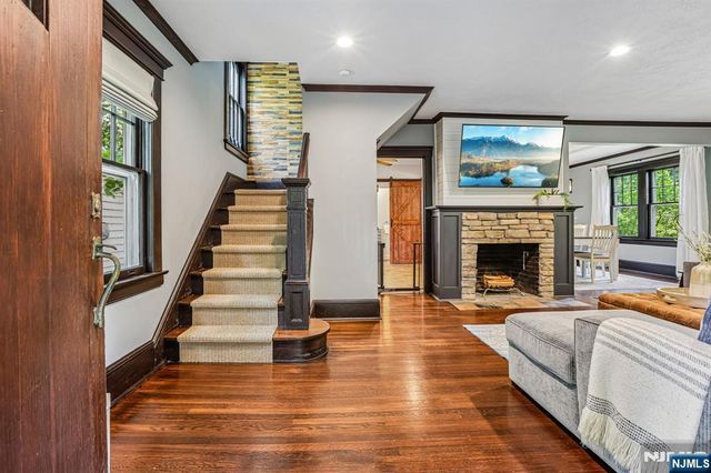 419 Hollywood Avenue, Ho-ho-kus, NJ 07423