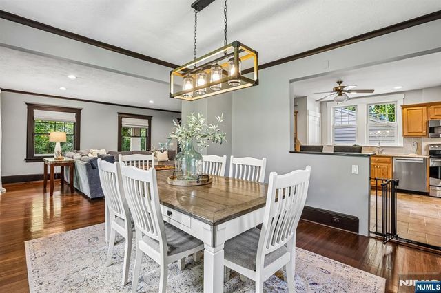 419 Hollywood Avenue, Ho-ho-kus, NJ 07423