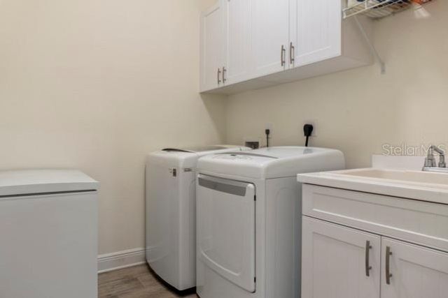 7657 RIDGELAKE CIRCLE, Bradenton, FL 34203