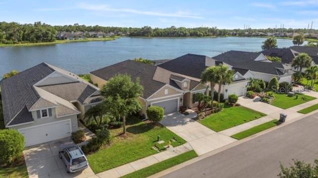 7657 RIDGELAKE CIRCLE, Bradenton, FL 34203