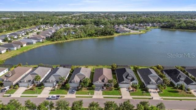 7657 RIDGELAKE CIRCLE, Bradenton, FL 34203