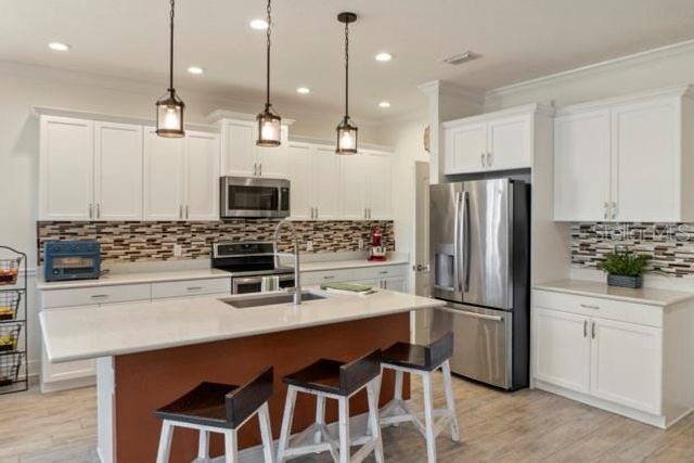 7657 RIDGELAKE CIRCLE, Bradenton, FL 34203
