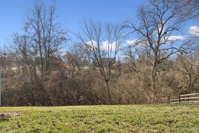 10301 Giverny Boulevard, Evendale, OH 45241