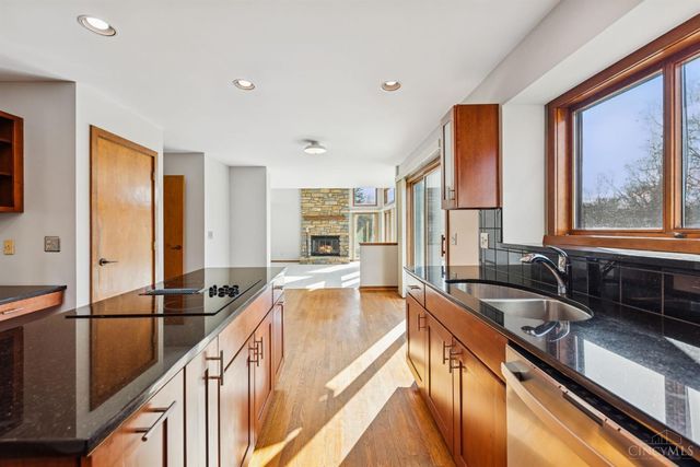 10301 Giverny Boulevard, Evendale, OH 45241