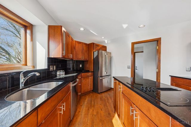 10301 Giverny Boulevard, Evendale, OH 45241