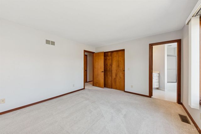 10301 Giverny Boulevard, Evendale, OH 45241