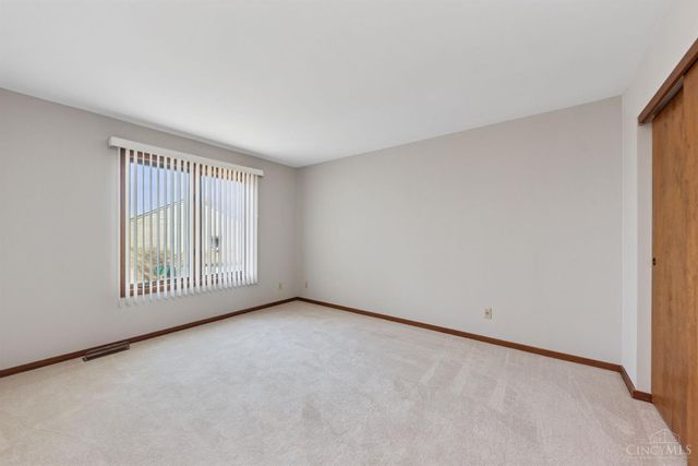 10301 Giverny Boulevard, Evendale, OH 45241