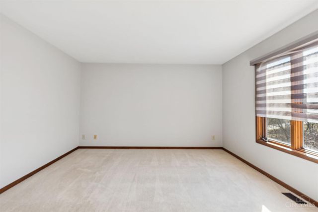 10301 Giverny Boulevard, Evendale, OH 45241