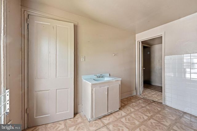 420 OAK ST E, Millville, NJ 08332
