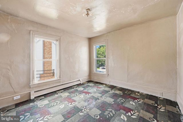 420 OAK ST E, Millville, NJ 08332