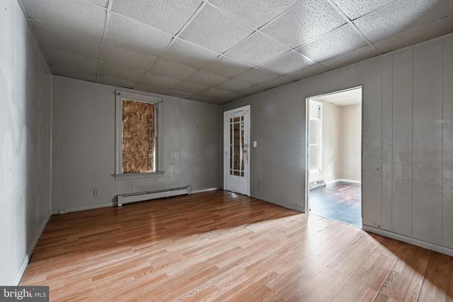 420 OAK ST E, Millville, NJ 08332