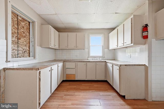 420 OAK ST E, Millville, NJ 08332